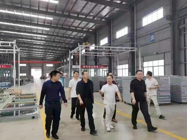 程永东调研3377体育官方科技_副本.jpg